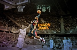 电子竞技-哈兰德巅峰对决，萨拉赫与80激战曼联分钟，战术调整胜负难料！